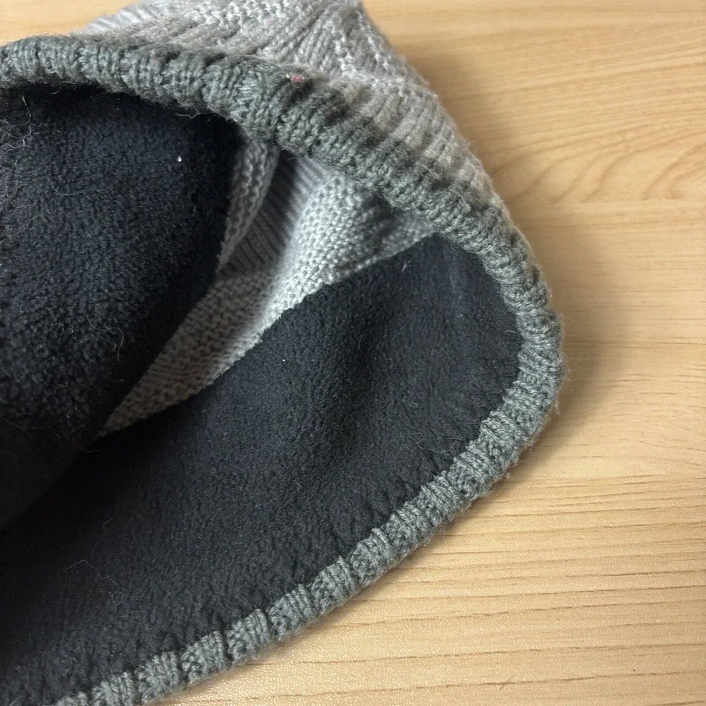 Convert Hat Beanie Youth One Size Gray Knit Stocking Cap‎ Winter